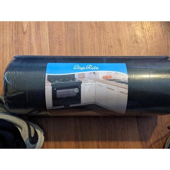 2 PCS Non Slip Kitchen Rugs Cushioned Anti Fatigue Kitchen Mats - Black - Picture 6 of 11